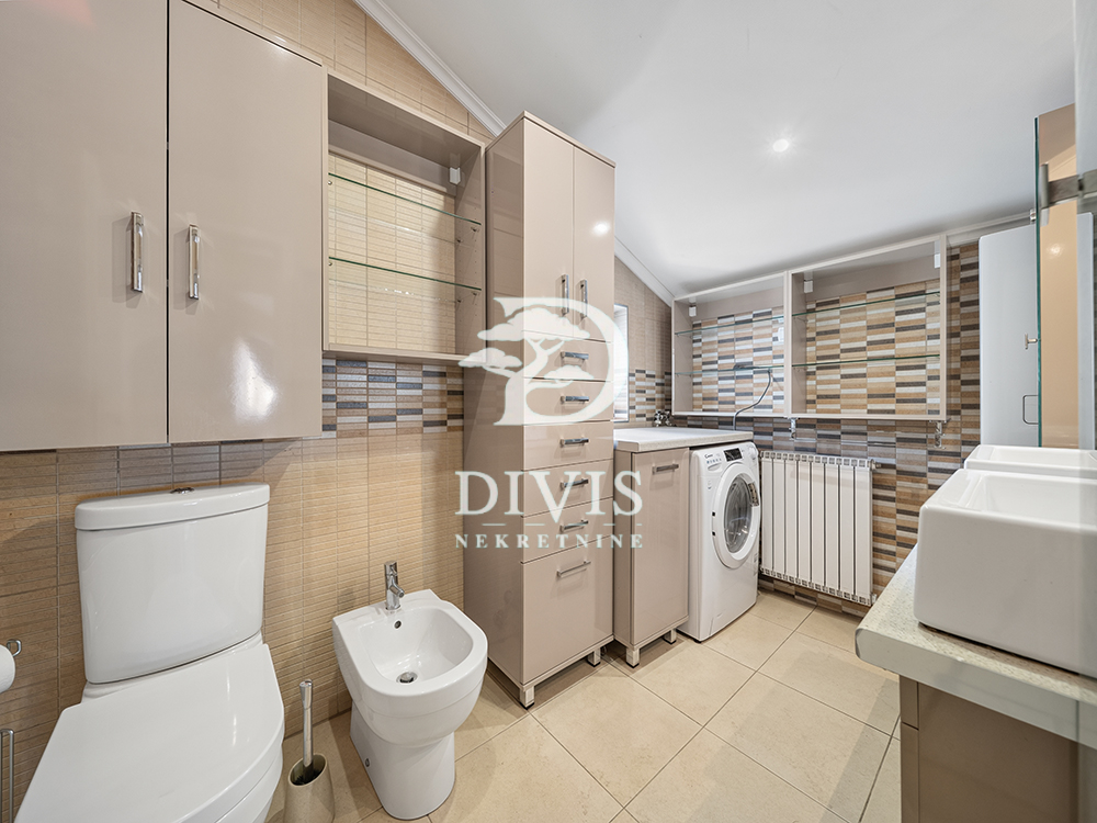 Slika 8 - Bulevar Oslobođenja, Dvosoban stan na prodaju, 76m2, 295.000€